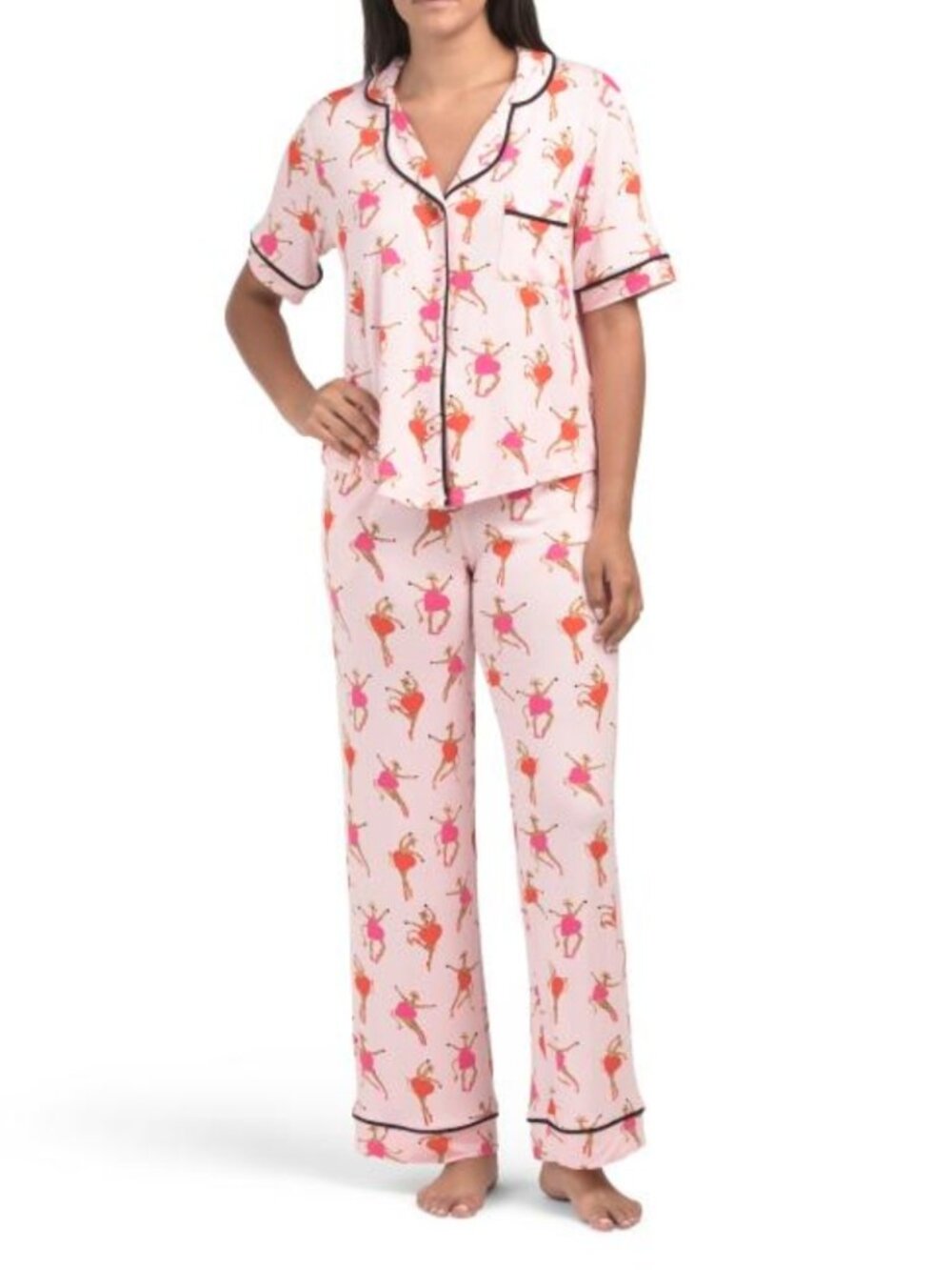 NWT ROOM SERVICE Pink Giraffes on Point Pajama Set